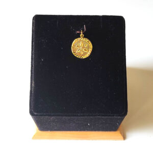 Gold Plated Round Locket Simple Gold Design Daily Wear Lockets for Girls and Women