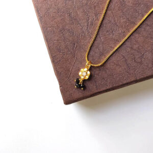 Cute Necklaces!! Single Stone Black Cristal Drop Pendant with Tiny Classic Box Chain Popular Teenage Jewellery for Girls and Kids