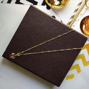 V Letter Pendant Simple Necklace Heart Shape with Pink Stone and Very Small Curb Box Belt Chain Love Pendant for Kids Girl and Women